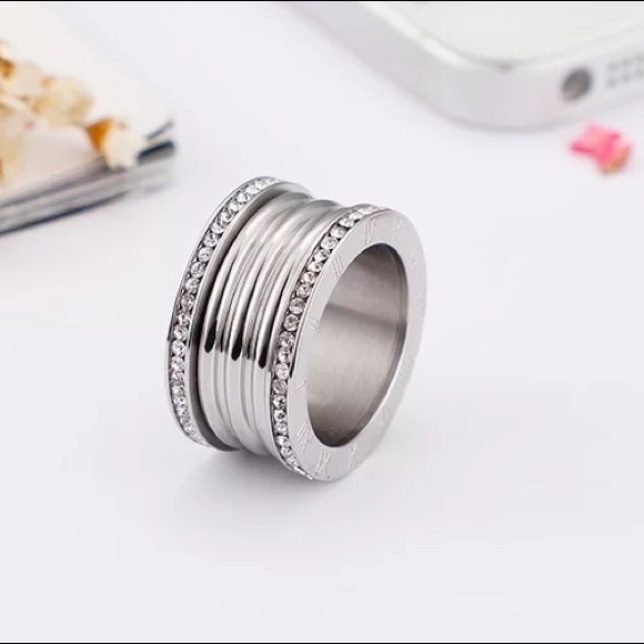 Roman Numeral Swarovski Crystals Stuck Up Eternity Gold Silver Rose Gold Ring - Picture 3 of 16